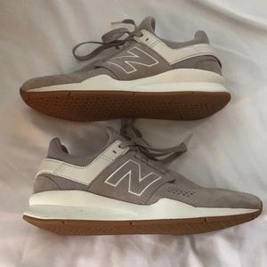 New Balance Tennis Shoes